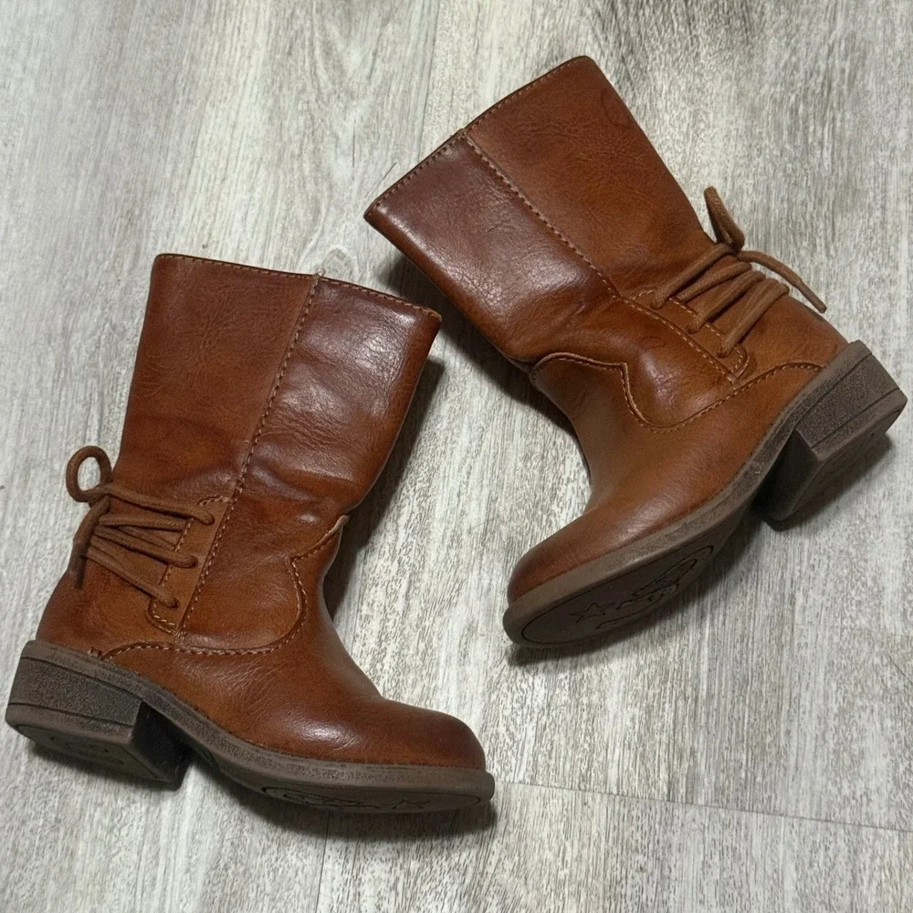 Cat‎ and Jack boots size baby 6 brown with lace up good shape
